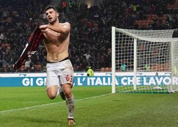 باتريك كوتروني يجدد عقده مع ميلان