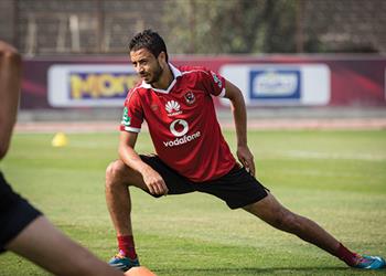 كارتيرون يوجه طلب ا لطبيب الأهلي لحسم مصير باسم علي