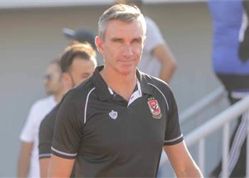 رغم تزامنها مع مباراة منتخب مصر كارتيرون يرفض تأجيل ودية الأهلي