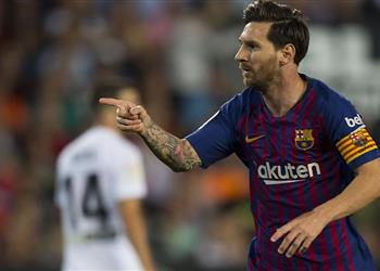 المدير الرياضي لإشبيلية ميسي مثل الأسد يستطيع قطع رأسك