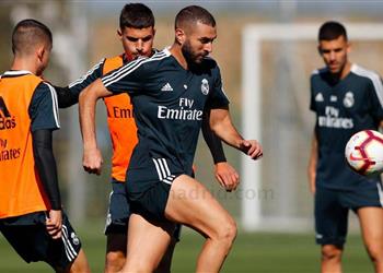 بنزيما يدعم تدريبات ريال مدريد قبل مواجهة ليفانتي وغياب ثلاثة لاعبين