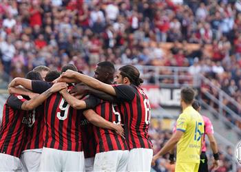 مدافع ميلان رفضت الانتقال إلى البريميرليج في الصيف