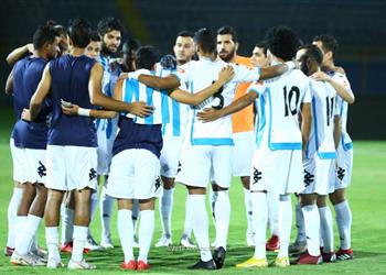 خبير تحكيمي يكشف مدى صحة قرارات مباراة بيراميدز والإسماعيلي