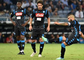 تقارير ثنائي نابولي يسابقان الزمن للمشاركة أمام باريس سان جيرمان