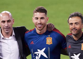 رئيس الاتحاد الإسباني يشيد بقوة شخصية إنريكي مع الماتدور