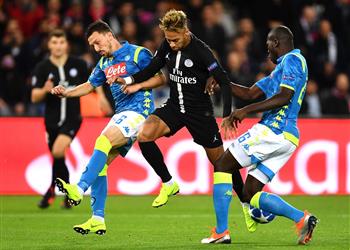 فيديو باريس سان جيرمان ينجو من الخسارة في الوقت القاتل أمام نابولي