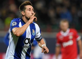 فيديو المجموعة الرابعة بورتو يضع قدم ا في دور الـ16 وشالكه يتعثر أمام جالطة سراي