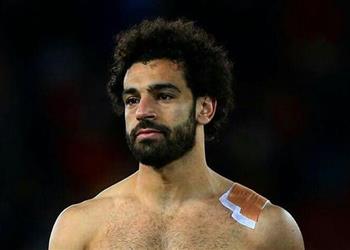 طبيب المنتخب يفسر لـ بطولات لاصقة كتف محمد صلاح وحقيقة معاناته من الإصابة