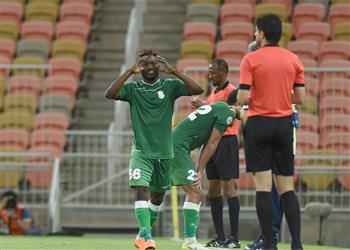 حلمي طولان داوودا وسيسيه تلقيا رسائل تهديد لعدم المشاركة أمام الزمالك