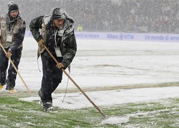 الطقس السيئ يهدد بتأجيل مباراتين بالدوري الإيطالي