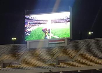 ملعب برج العرب يعرض الكلاسيكو الإسباني قبل مباراة الأهلي والوصل