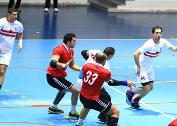 يد الزمالك تتوج بلقب بطولة إفريقيا بفوز مثير على الأهلي 27 25