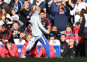 الاتحاد الإنجليزي يعاقب مساعد ساري ويتجاهل مورينيو