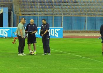 حسام حسن يبدأ مهمته مع بيراميدز باجتماع مع البدري وهادي خشبة ويقود مران اليوم