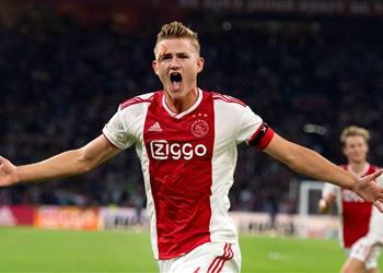 أياكس يحدد سعر دي ليخت بعد اهتمام برشلونة