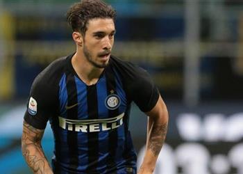 مدافع إنتر ميلان يوجه تحذير ا لبرشلونة وتوتنهام قبل صدام دوري الأبطال