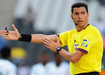 جهاد جريشة حكم ا لمباراة بيراميدز والاتحاد السكندري في الدورى المصري