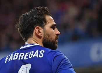 شرط واحد يفصل تشيلسي عن تجديد عقد فابريجاس