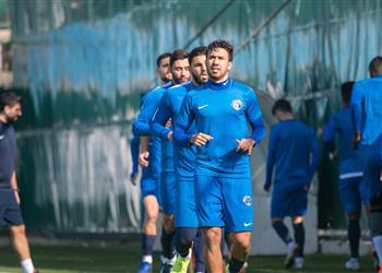 محمود تريزيجيه أساسي ا مع قاسم باشا أمام أنطاليا سبور