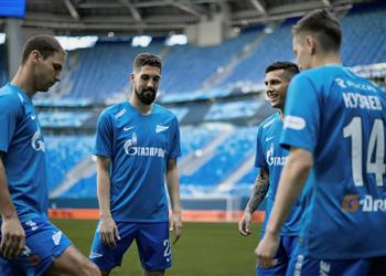 برشلونة يدرس التعاقد مع مدافع زينيت الروسي في يناير