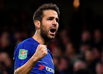 آرسنال يحسم موقفه من استعادة خدمات فابريجاس