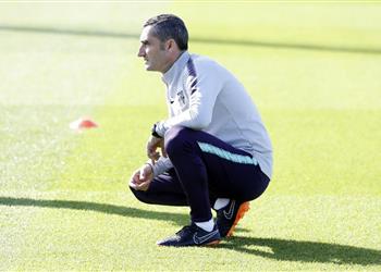 فالفيردي يعلن قائمة برشلونة لمباراة إنتر ميلان