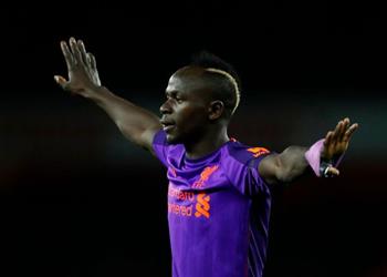 رغم إلغاء هدفه الصحيح أمام آرسنال ماني يرفض الهجوم على الحكم