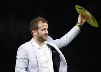 رسمي ا الإصابة ت جبر فان در فارت على اعتزال كرة القدم نهائي ا