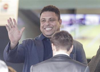 رئيس برشلونة السابق يفجر مفاجأة عن انتقال الظاهرة رونالدو لريال مدريد