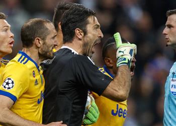 بوفون يكشف عن معاناته منذ الطرد أمام ريال مدريد