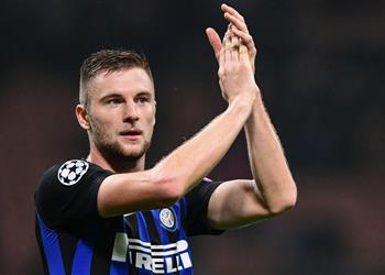 مانشستر يونايتد يدخل الصراع على ضم مدافع إنتر