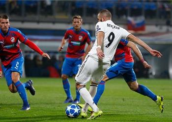 فيديو إنجاز تاريخي لكريم بنزيما بعد هدفيه مع ريال مدريد ضد بلزن