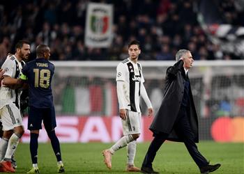 مورينيو يكشف سبب تصرفه الغريب في نهاية مباراة يوفنتوس ومانشستر يونايتد