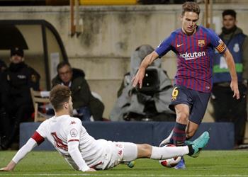 منافسة إيطالية على دينيس سواريز