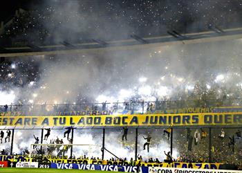 قبل ساعات من السوبر كلاسيكو الشرطة الأرجنتينية توضح المحظورات للجماهير