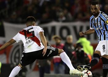 وكيل هدف برشلونة يؤكد مفاوضاته مع ريال مدريد