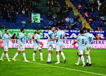 باشاك شهير يهزم تشايكور في غياب كريم حافظ ويحافظ على صدارته للدوري التركي