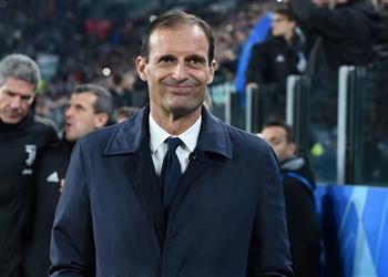 تقارير إيطالية أليجري يحرم مدافع يوفنتوس من مواجهة ميلان في الكالتشيو