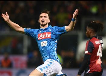 نابولي يقلب الطاولة على جنوى ويقلص فارق النقاط مع يوفنتوس في الكالتشيو