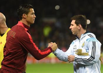 ميسي يصارع رونالدو على رقم جديد بعد العودة لبرشلونة