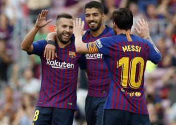 ميسي يقود تشكيل برشلونة أمام ريال بيتيس