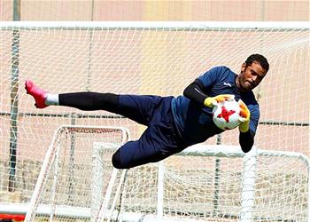 محمد عبد المنصف أستطيع إقناع أجيري بقدراتي حراسة المرمى لا تعترف بالسن