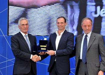 رسميا أليجري يحصد جائزة أفضل مدرب في الدوري الإيطالي