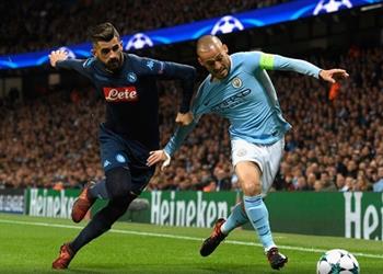 مدافع نابولي يغلق الباب في وجه مانشستر يونايتد