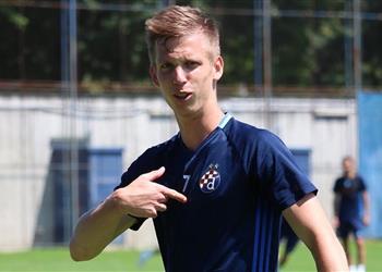 تقارير برشلونة يخطط لإعادة موهبته من كرواتيا وسط صراع إنجليزي ألماني