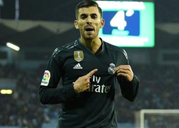 سيبايوس فكرت في الرحيل عن ريال مدريد وسولاري أعاد الانضباط