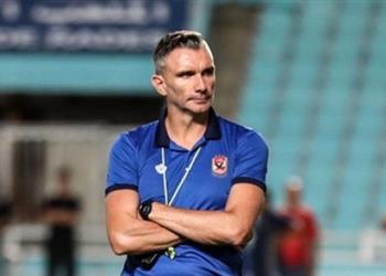 خاص كارتيرون يعطي الأهلي الضوء الأخضر لضم مدافع جديد تعرف على أبرز المرشحين