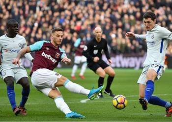 تشيلسي يتواصل مع وكيل أرناوتوفيتش