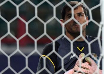 كاسياس اذا طلب ريال مدريد عودتي لن أتردد في الموافقة