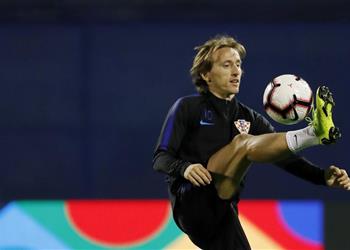 كوردوبا إذا لم يستطع إنتر ميلان الاحتفاظ برافينيا فمن الصعب ضم مودريتش